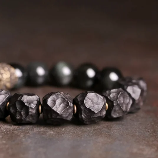 企业微信截图_17455615533431 Handcarved Ebony & Obsidian Bracelet "Shadow Grove"