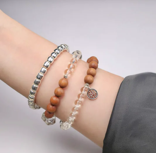 企业微信截图_17460241842119 Meditation with quartz-sandalwood clarity bracelet